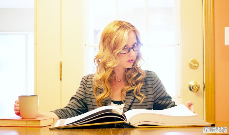 水瓶座女生对朋友是怎样的_天秤座出轨有多可怕 - 星座运势