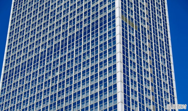 大饭店传奇里筱叁扮演者,赵本山饭店名字 - 星座运势