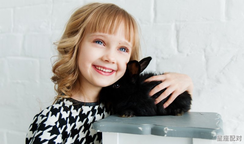 2023年8月份，姓霍女孩名字_2023年起名字女孩 - 星座运势