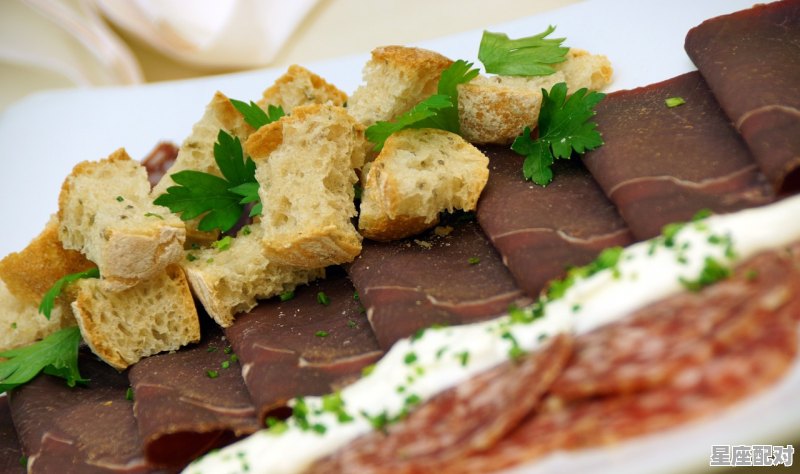 什么店铺的脆皮鸡比较大_华莱士的脆皮炸鸡如何做 什么店铺的脆皮鸡比较大_华莱士的脆皮炸鸡如何做 - 星座运势