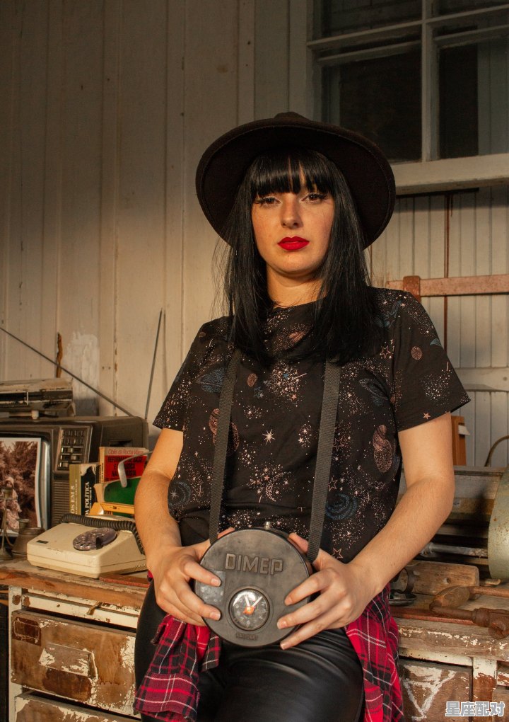 凤染角色介绍,15月16什么座 - 星座运势