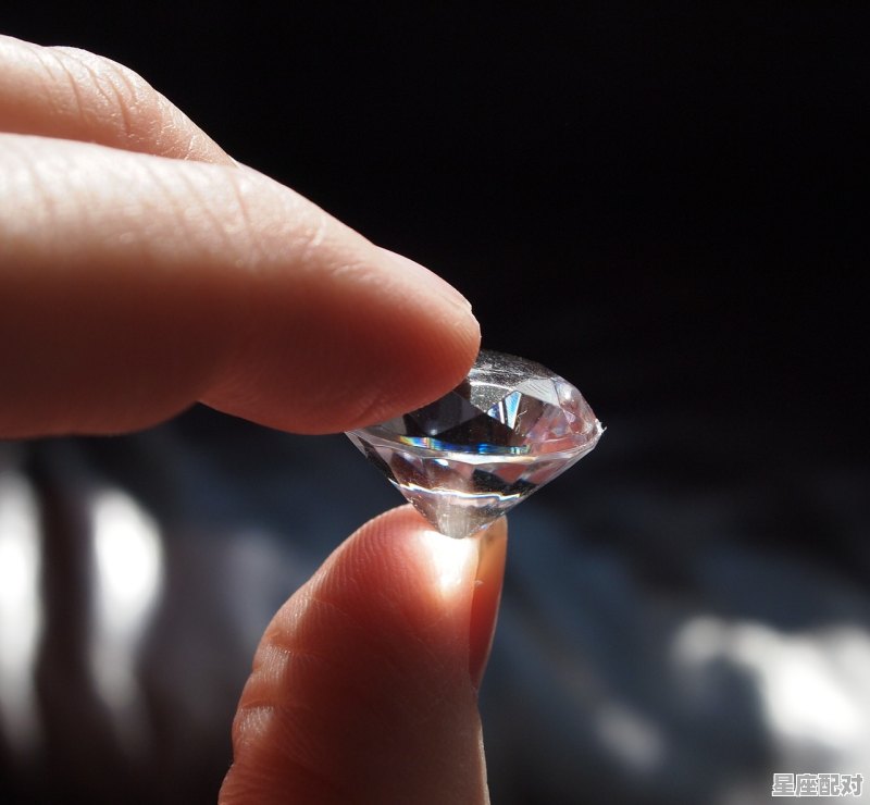 天秤座女的性格,天秤女性格超准分析 天秤座女的性格,天秤女性格超准分析 - 星座运势