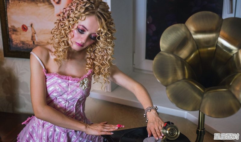 波比娃娃的来历，波比什么星座 - 星座运势