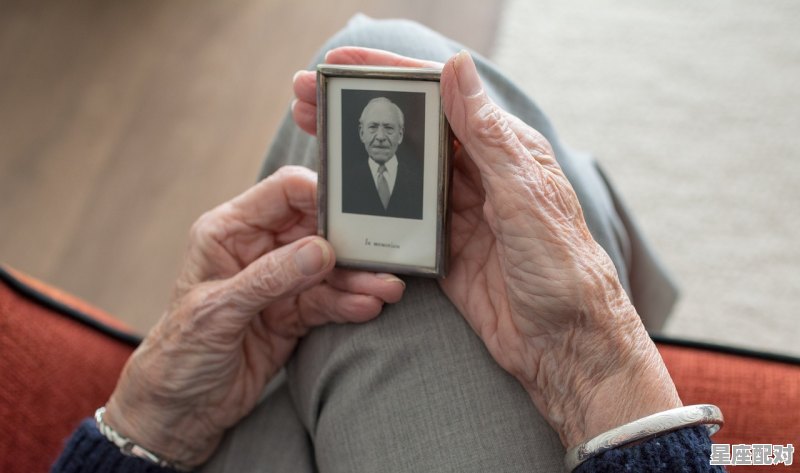 周公解梦，梦见考试是什么意思，梦到迟到 - 星座运势