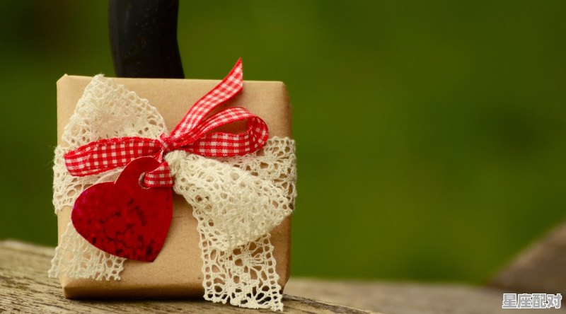 12星座圣诞会收到什么礼物，12星座七夕节有什么礼物 - 星座运势