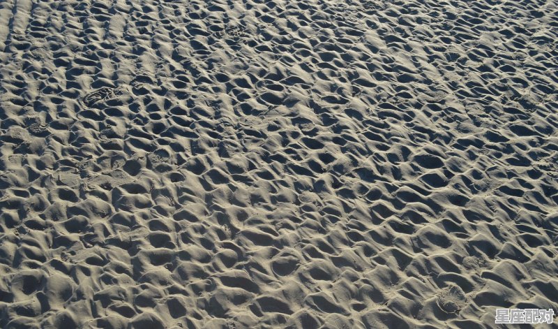 20度晚上怎么盖被子，梦到盖被子 - 星座运势