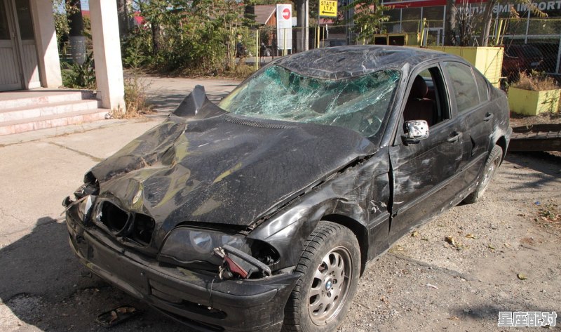 iqoo9后壳玻璃碎了,梦到玻璃碎了 - 星座运势