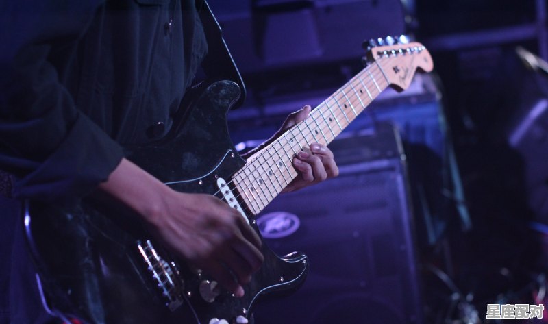 狮子座男跟水瓶座女,魔蝎座女哪个更适合_水瓶座男和狮子女是正缘?是孽缘 狮子座男跟水瓶座女,魔蝎座女哪个更适合_水瓶座男和狮子女是正缘?是孽缘 - 星座运势