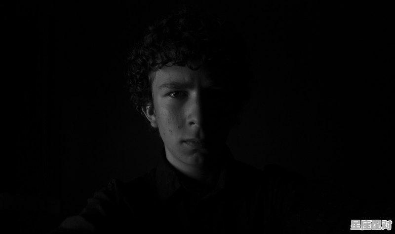 天秤男喜欢活泼的还是安静的,天秤座男人性格穿搭 - 星座运势