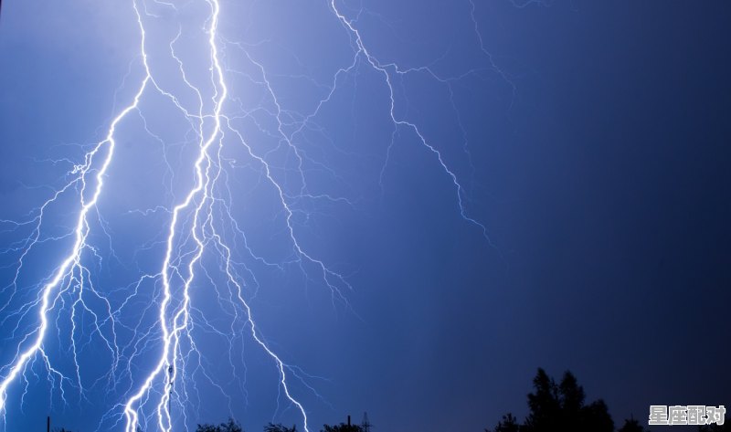 巨蟹座适合什么星座在一起,与巨蟹最配的星座配对是什么呢 - 星座运势