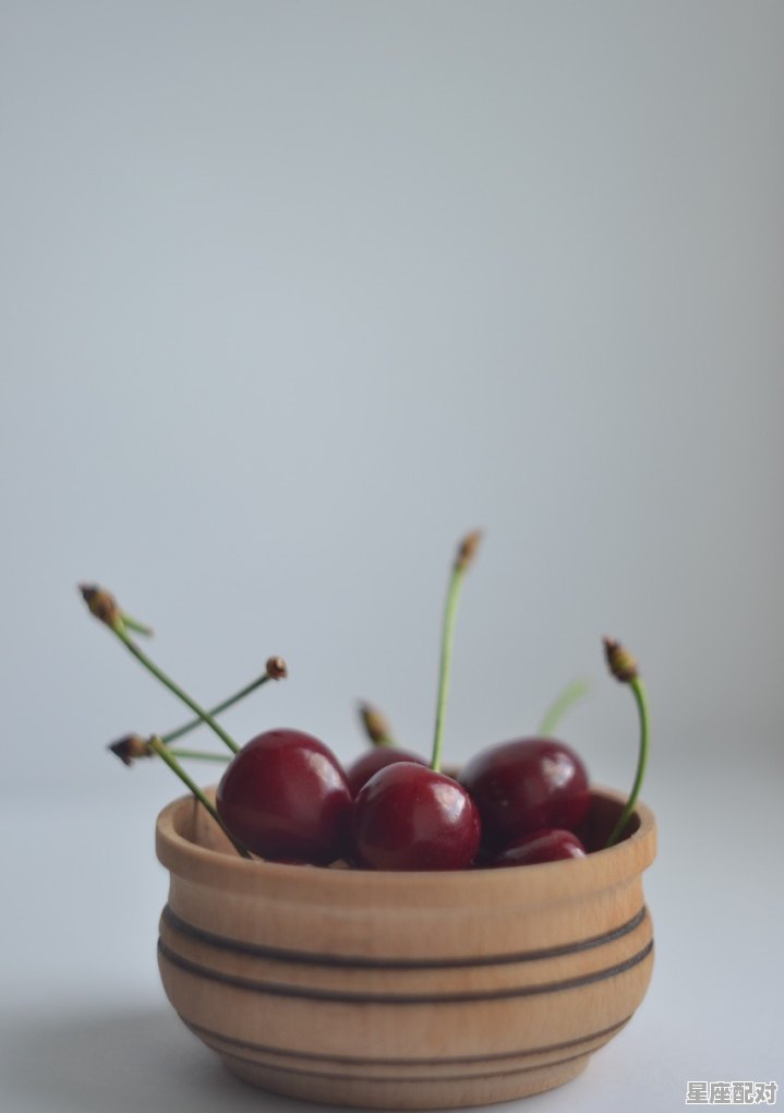 石榴生木什么意思,石榴指什么生肖 - 星座运势