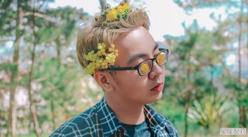 傻春里面老三小时候谁演的，毛晓彤是什么星座 - 星座运势