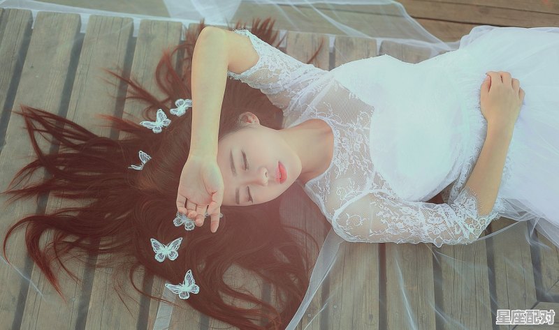双鱼座的女生七个特点_双鱼座女性格深度分析 - 星座运势