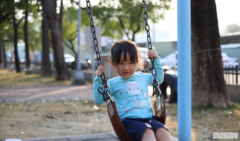 中秋节和清明节的习俗和由来，拜月和荡秋千哪个是清明节传统习俗 - 星座运势