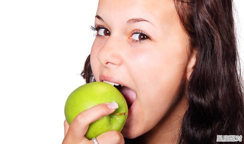 三片嘴唇吃萝卜什么意思,女人小嘴什么生肖 三片嘴唇吃萝卜什么意思,女人小嘴什么生肖 - 星座运势