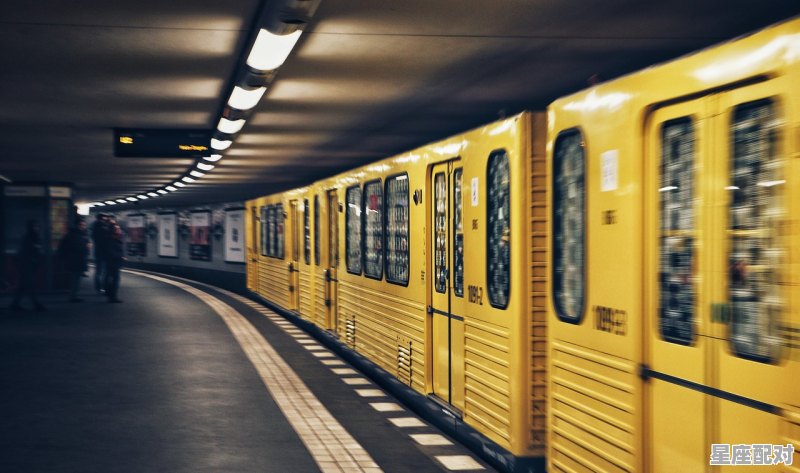 k次火车的043和042是一个座吗，042是什么星座 - 星座运势