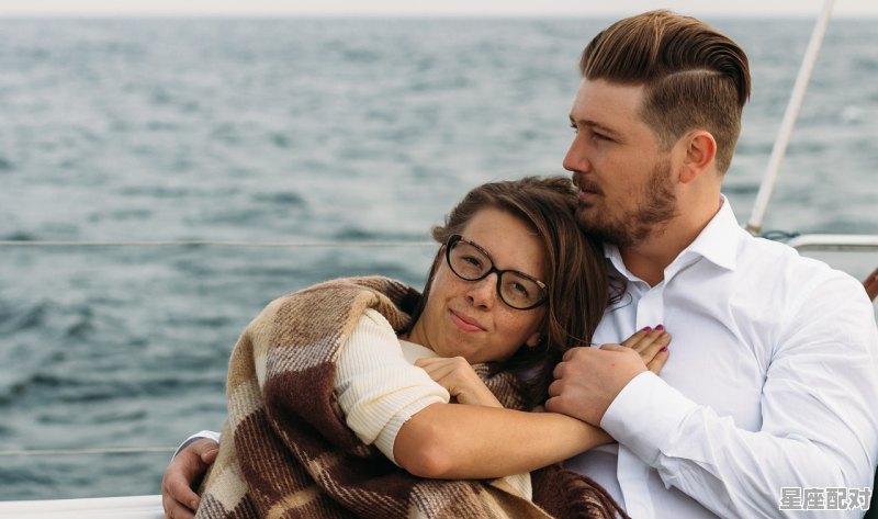 狮子女喜欢得不到的男人吗_狮子和水瓶哪个更深情专一 - 星座运势