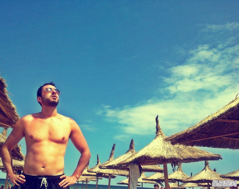 光着脚走路什么意思_梦到自己没有穿鞋 - 星座运势