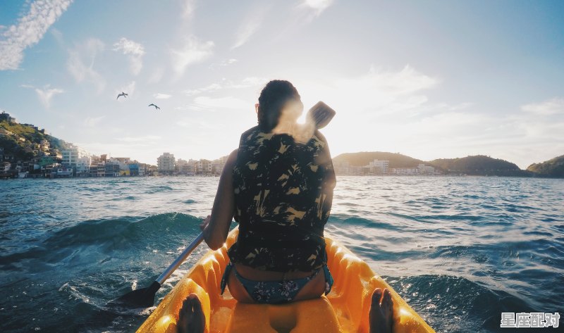 蹦极挑战成功幽默句子，梦到自己蹦极 - 星座运势