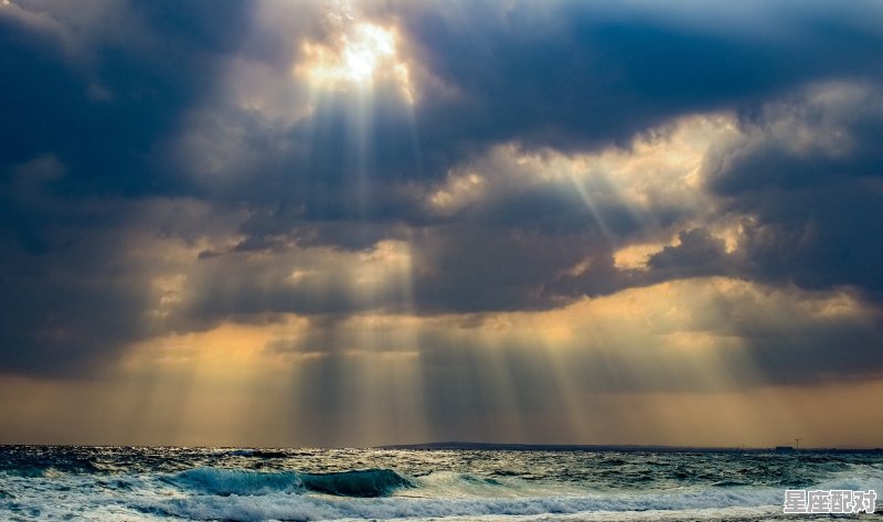 月亮摩羯爱一个人的表现_月亮摩羯座女生的性格 - 星座运势