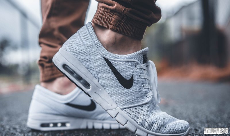 鞋子破了有什么好寓意_丢了一只鞋有什么寓意 鞋子破了有什么好寓意_丢了一只鞋有什么寓意 - 星座运势