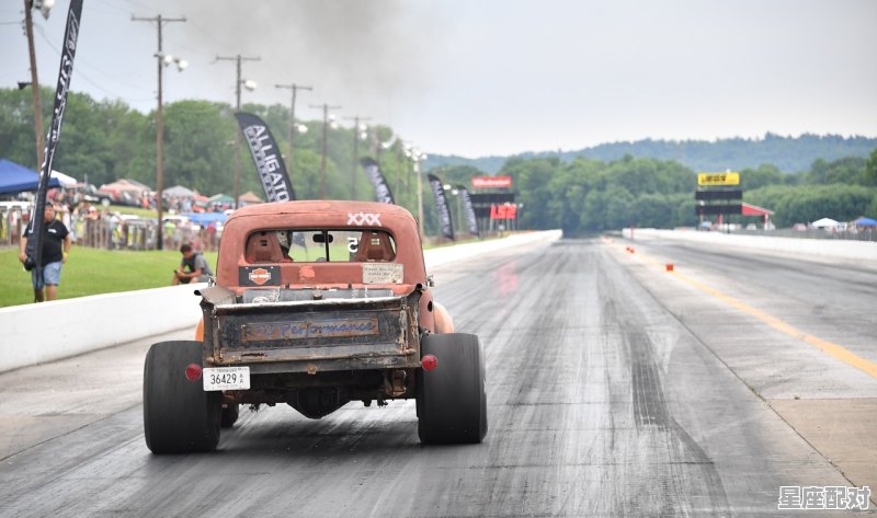 差点被车撞那一刻文案_躲避违停车辆借道发生事故怎么办 - 星座运势