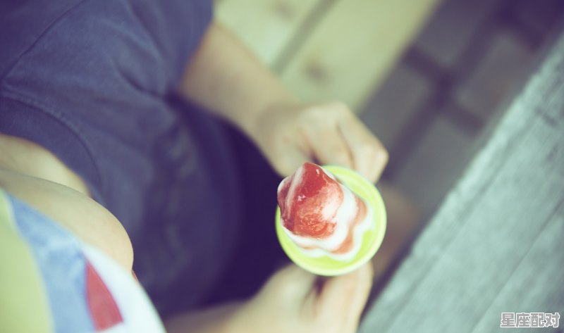 怎样才能使耳朵变大变厚,梦到耳朵变大 怎样才能使耳朵变大变厚,梦到耳朵变大 - 星座运势