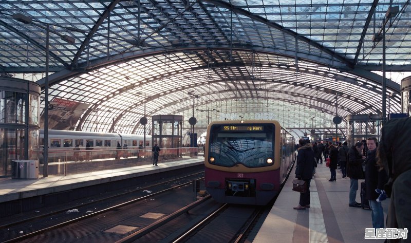 k422次列车13号车厢43号靠窗吗,422什么星座女生 k422次列车13号车厢43号靠窗吗,422什么星座女生 - 星座运势