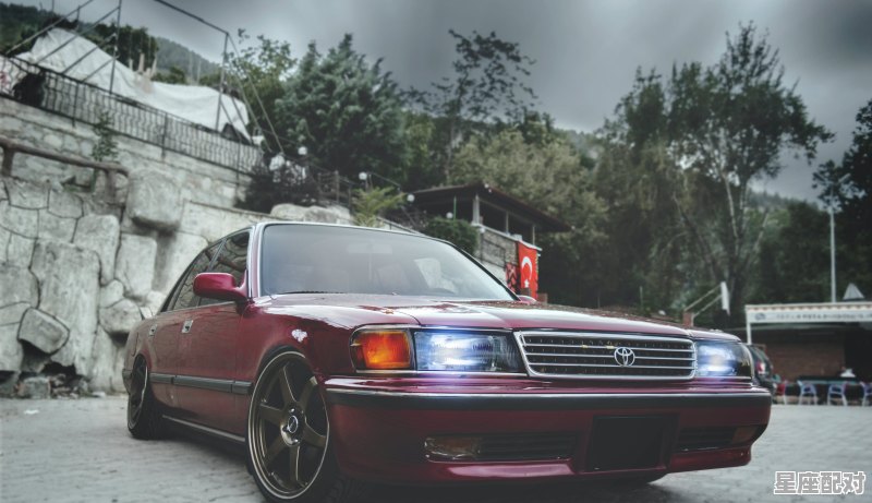 13年丰田逸致7座值多少钱?现在停产了能不能买,7.13什么星座 13年丰田逸致7座值多少钱?现在停产了能不能买,7.13什么星座 - 星座运势