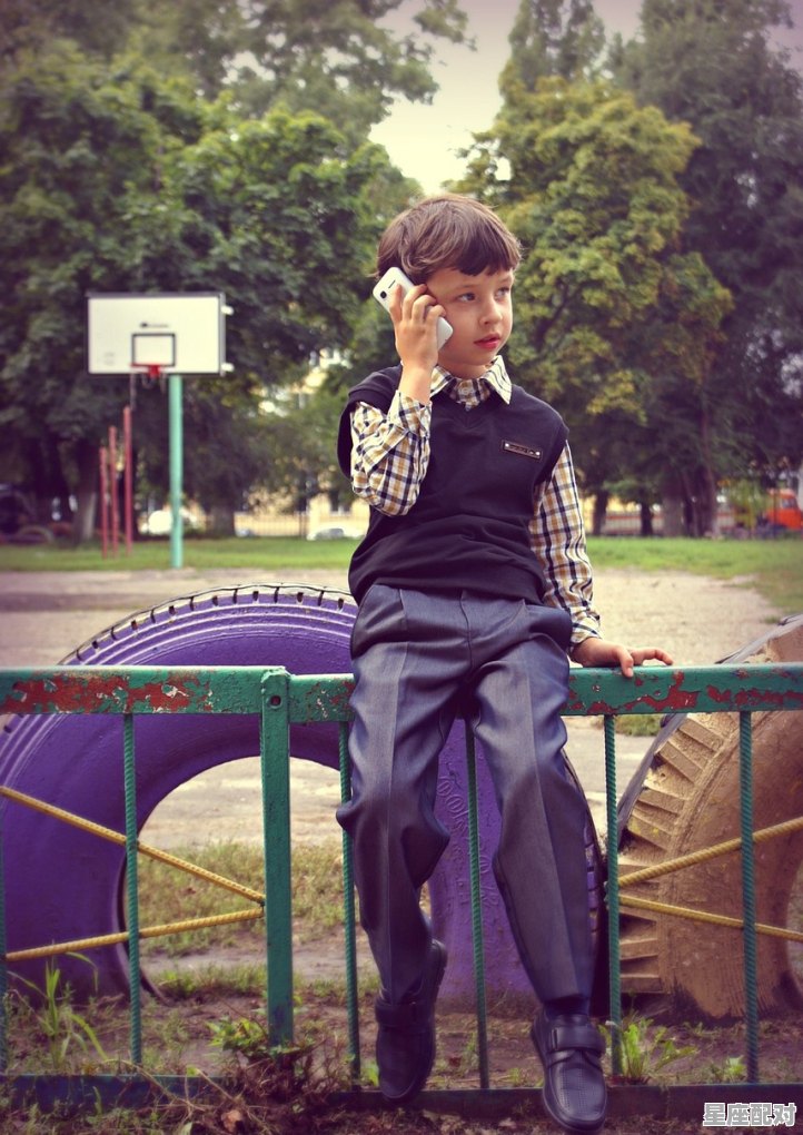 张震什么星座_2003年农历9月15日生 - 星座运势