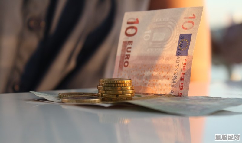 抽血朋友圈幽默句子_梦到去医院抽血 - 星座运势