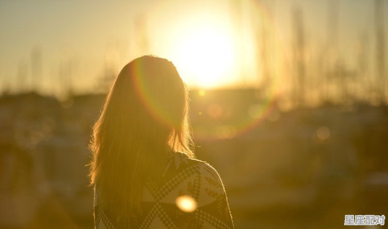 曲尽人终散是什么意思，尽是什么星座 - 星座运势