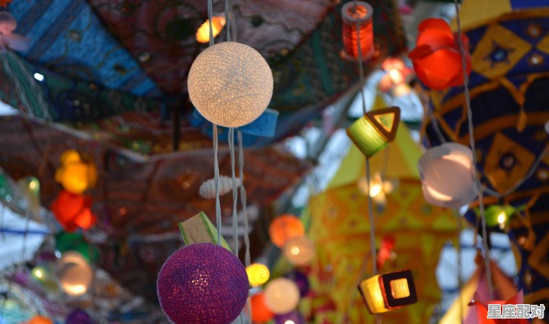 傣族点灯节是什么意思,电灯节是哪的习俗 傣族点灯节是什么意思,电灯节是哪的习俗 - 星座运势