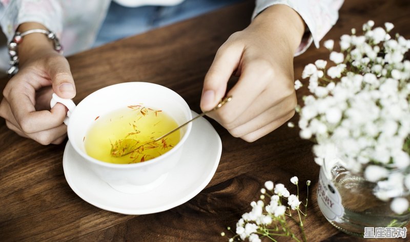 孕妇能不能喝茶叶水？孕妇喝茶水对胎儿有什么影响，孕妇梦到茶 - 星座运势