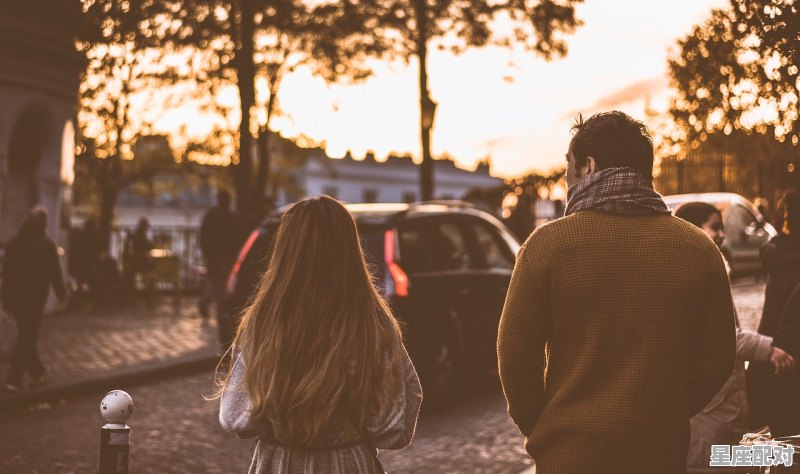 为啥分手一个月后会疯狂的想前男友_梦到以后 - 星座运势