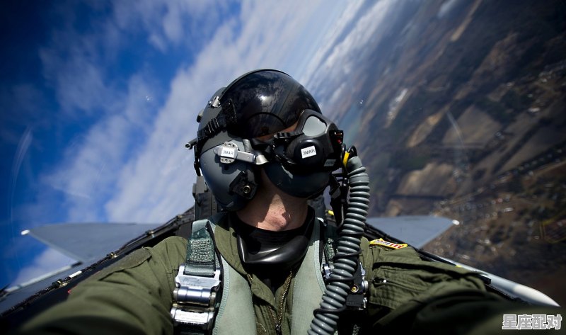 世界上第一架客运飞机,坎宁安什么星座 - 星座运势